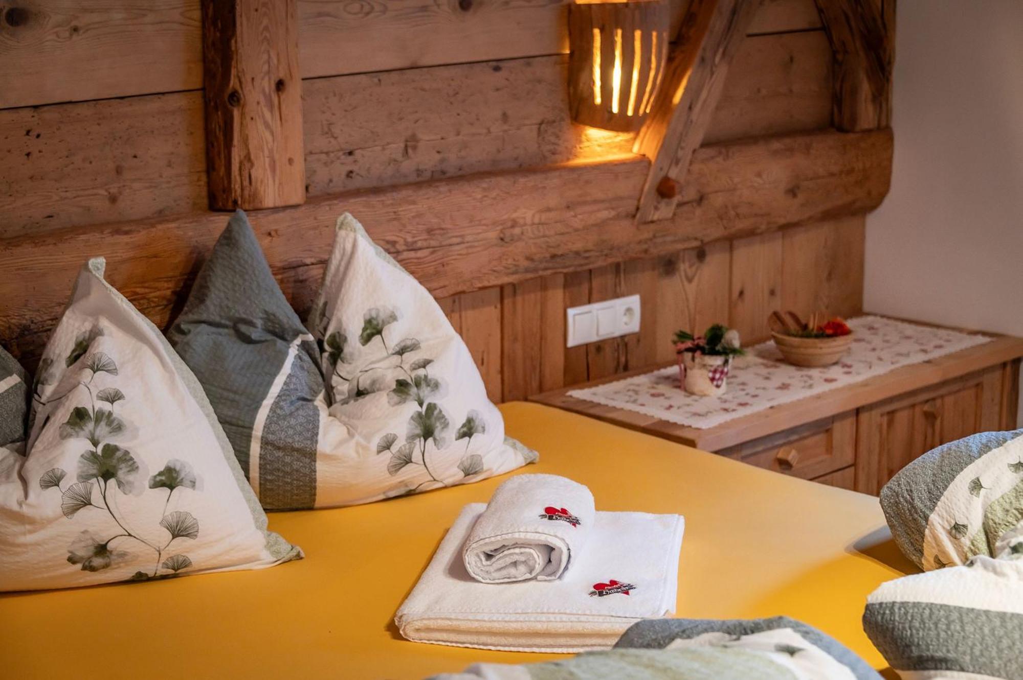 Chalets Almdorf Haidenberg Брунико Номер фото
