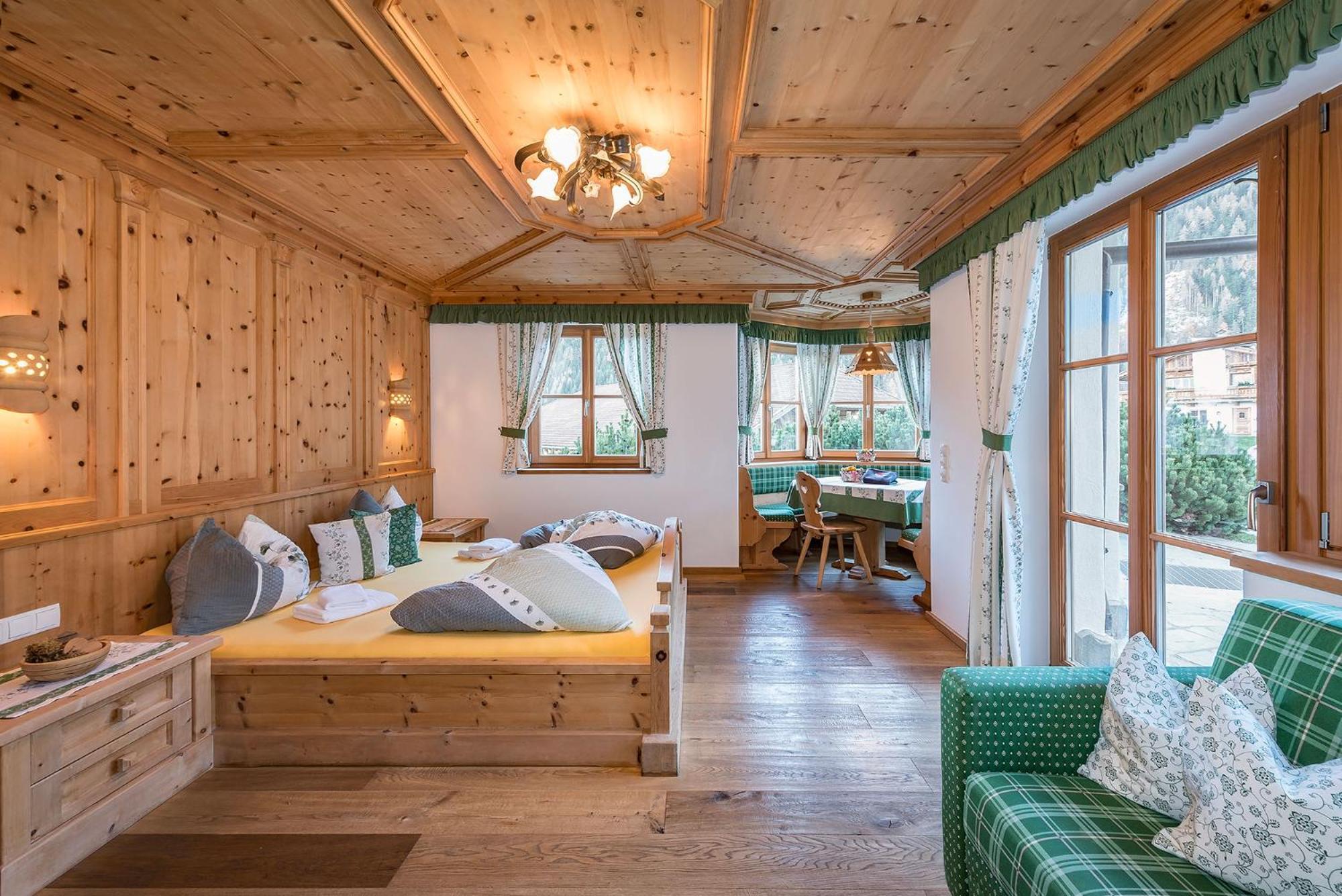 Chalets Almdorf Haidenberg Брунико Номер фото